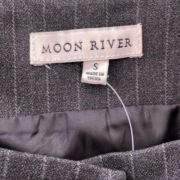 NWT Moon River Pinstripe Suit Skirt Size Small - Picture 5 of 11